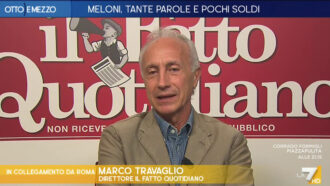 Copertina di Travaglio a La7: “Questo è il primo centrosinistra che fa opposizione, ma per certi circoletti ne fa troppa. Vogliono rifilargli Renzi e Gentiloni”