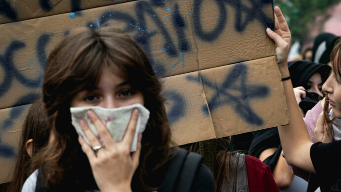 Maranza sarà lei! Dai casseurs ai nostri ragazzini, la risposta dei governi è tutta ‘safety’
