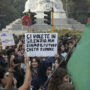Copertina di Avellino, assenza ingiustificata e sanzioni per gli studenti che hanno scioperato. Dopo le polemiche il preside fa marcia indietro