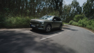 Copertina di Tutti i motivi del boom dei SUV elettrici tra le famiglie italiane