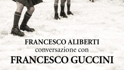 Copertina di Francesco Guccini, ritrovata dopo quasi trent’anni un’intervista dimenticata in uno scatolone: il libro che racconta il suo legame con l’Emilia e il ricordo di Beppe Carletti – L’ESTRATTO IN ESCLUSIVA