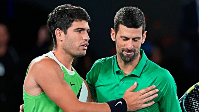 “Alcaraz si è infortunato perché voleva copiare Djokovic”: la strana teoria di Stubbs