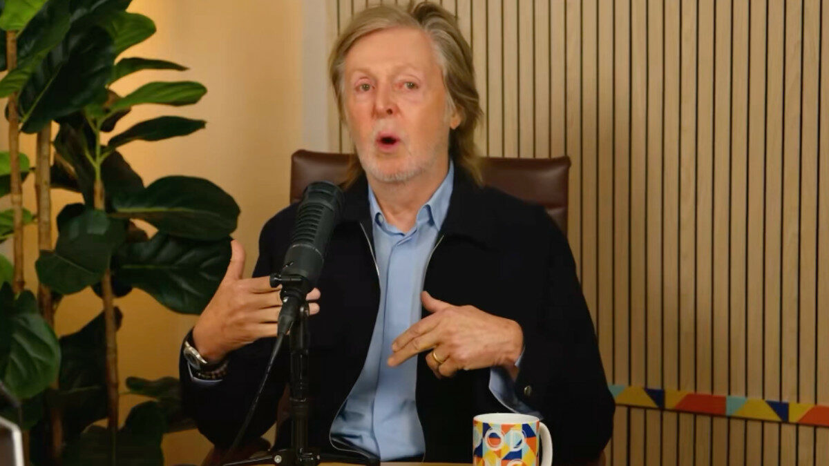 “Amava gli animali. Se vedeva una rana in giardino la prendeva… Il modo era così delicato, non le avrebbe mai fatto male. Mi sto emozionando, era davvero speciale”: Paul McCartney si commuove ricordando Linda