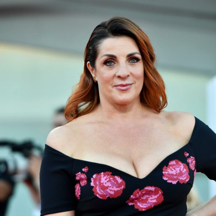 “La commozione mi ha travolta al punto che le lacrime mi solcano il viso senza sosta, mi mancano tantissimo gli animali che ho avuto e sono morti. È un grandissimo lutto”: così Elena di Cioccio