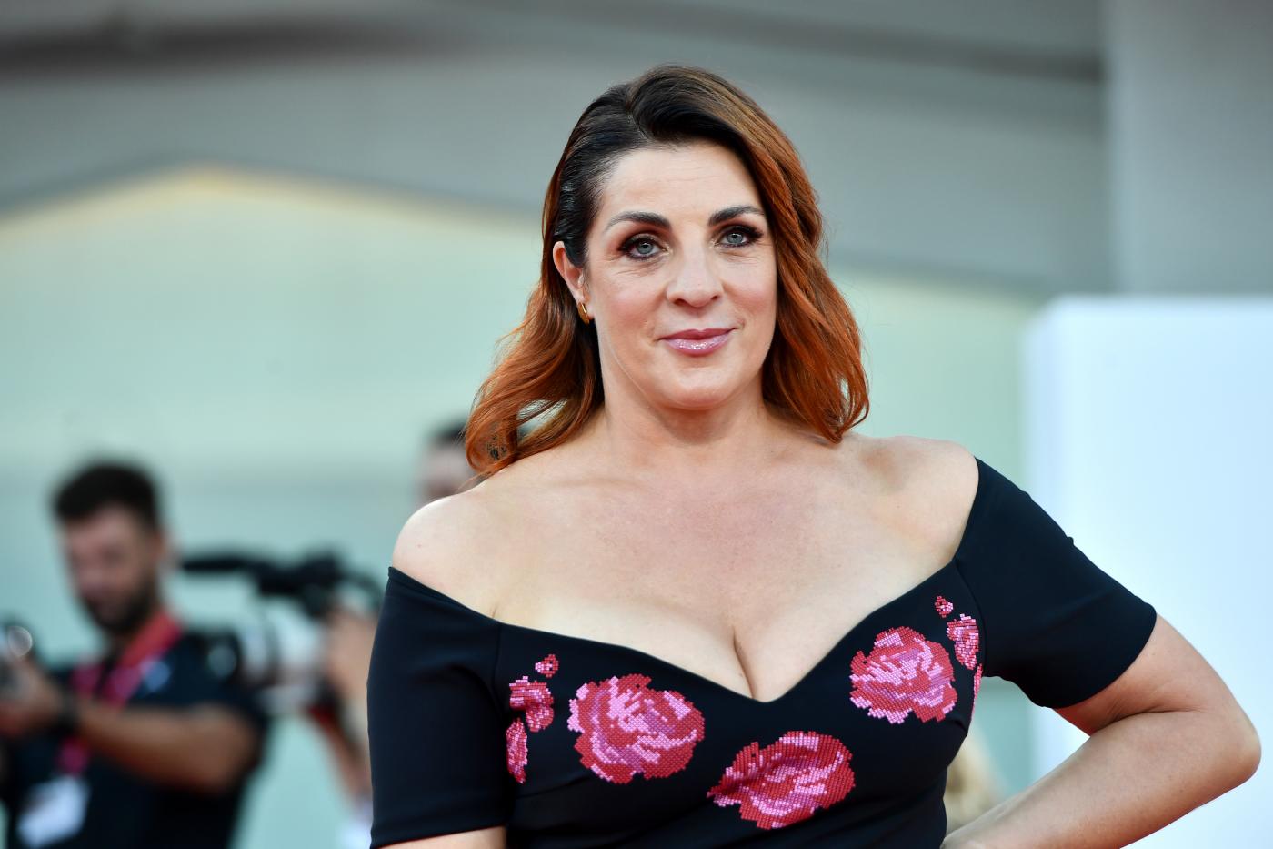 “La commozione mi ha travolta al punto che le lacrime mi solcano il viso senza sosta, mi mancano tantissimo gli animali che ho avuto e sono morti. È un grandissimo lutto”: così Elena di Cioccio
