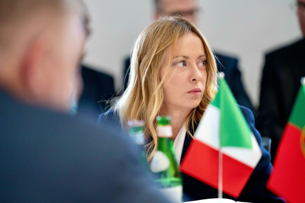 Scontri a Milano, Meloni si rivolge alle opposizioni “Ogni reticenza diventa giustificazione”. Sala: “Ragioni comprensibili, violenze ingiustificabili”