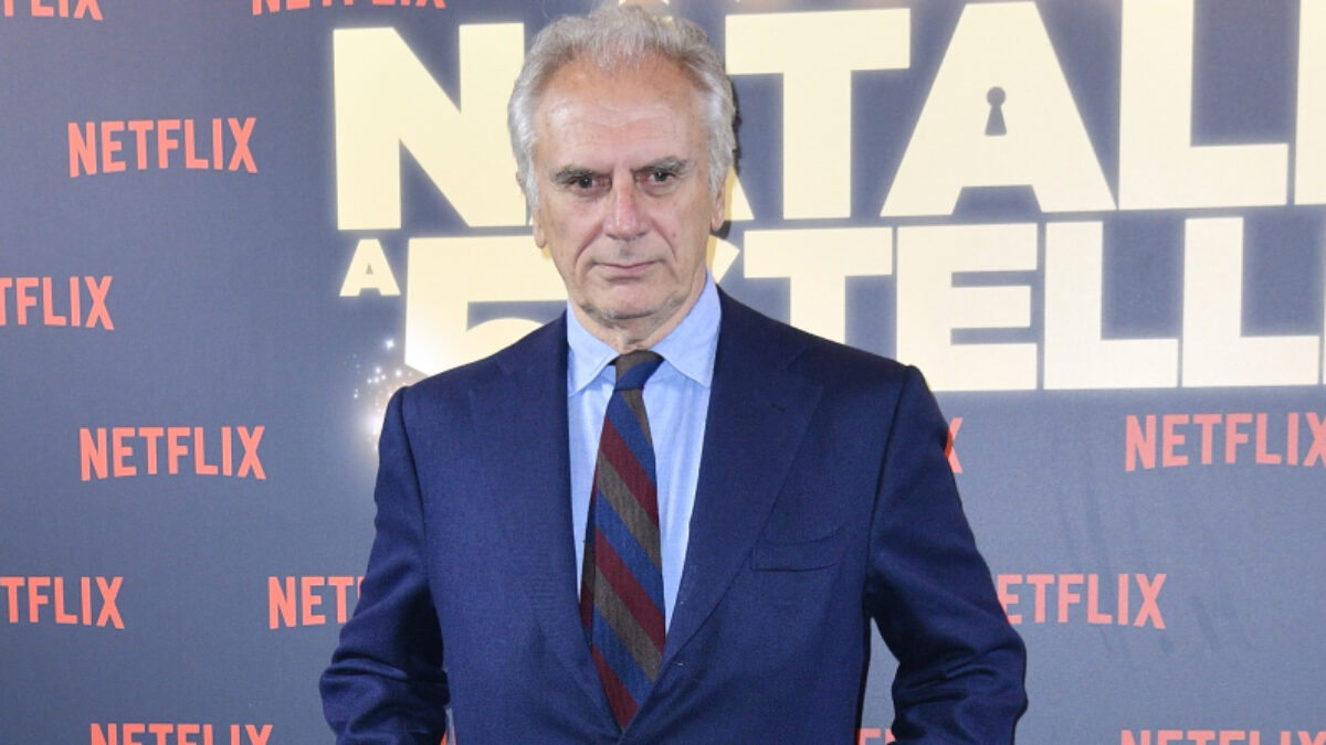 “Il cinema oggi mi inquieta, non fa ridere. Laura Antonelli è morta sola e povera, ascoltava Radio Maria, parlava con Dio chiamandolo ‘papino’ e diceva che la cocaina era la sua droga”: così Marco Risi