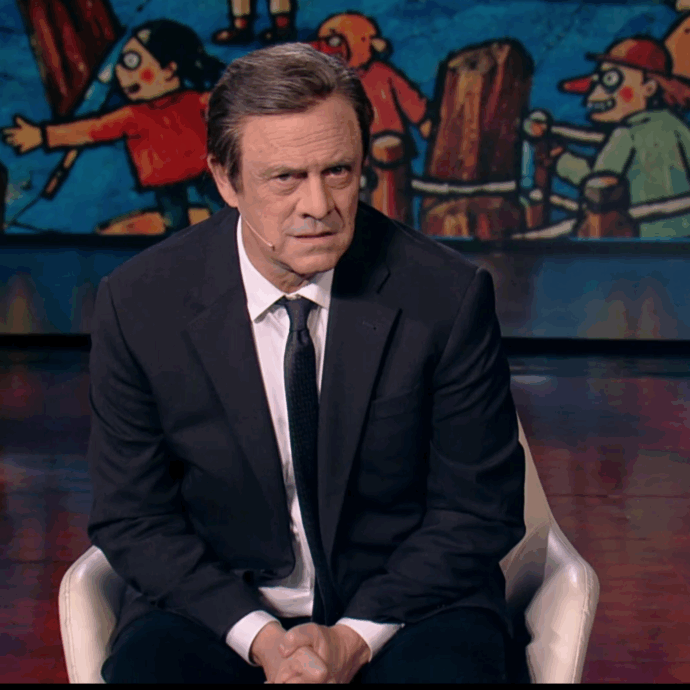 “Non mi calcola nessuno, a Capodanno quando faccio il trenino sono l’unico vagone”: la solitudine di Crozza-Calenda