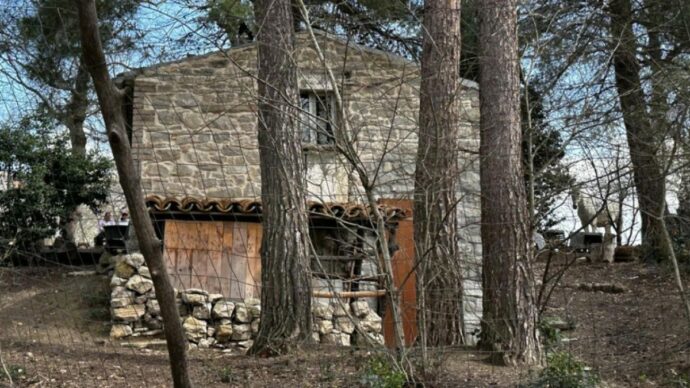 Famiglia nel bosco, i tre figli tornano a Palmoli per il primo fine settimana con i genitori dopo 11 mesi