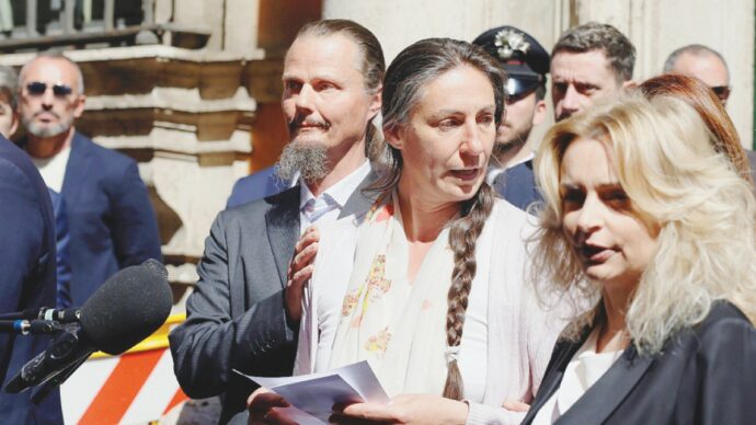 Famiglia bosco,  i  bimbi tornano nel casolare