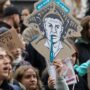 Copertina di A Kiev,  cittadini   stanchi dei raid  se la prendono con il sindaco