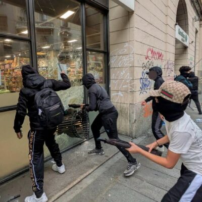 Copertina di A Milano saccheggi continui. E si litiga sull’ordine pubblico