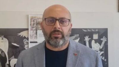Copertina di Massimiliano De Conca: “Lo Stato fa regali ai privati, i giovani finiscono in tenda”