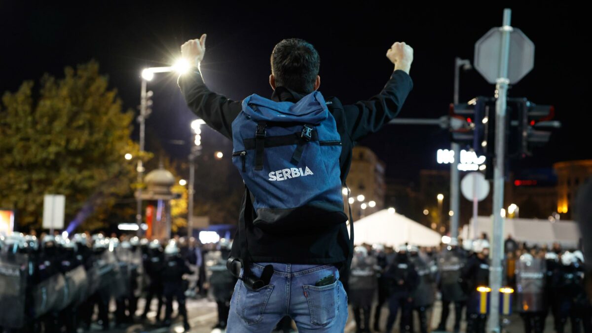 dalla piazza alla corsa elettorale gli studenti in serbia sognano di sconfiggere vucic il 25 ottobre porteremo democrazia e libert224 da Ilfattoquotidiano.it dalla piazza alla corsa elettorale gli studenti in serbia sognano di sconfiggere vucic il 25 ottobre porteremo democrazia e libert224