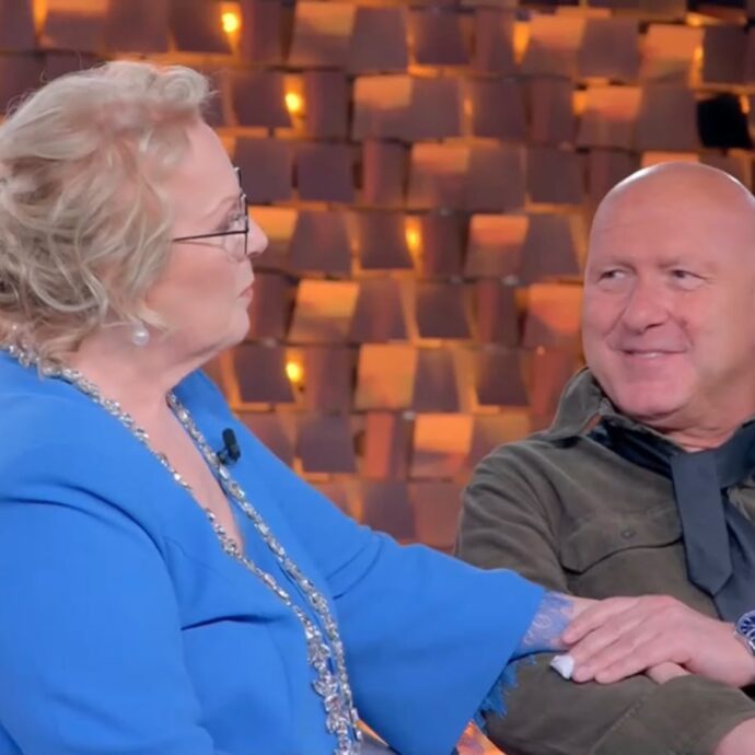 “Il figlio segreto di Pippo Baudo? L’ho saputo dal giornale, gli ho detto: ‘Tu hai avuto la tua vita e io la mia’. Lo sapevano tutti ma sono stati muti”: così Katia Ricciarelli su Alex Baudo