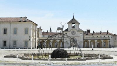 Copertina di Reggia di Venaria, furto di orologi da 150mila€