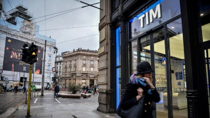 Ue contro Kkr: “Notizie fuorvianti su rete Tim”