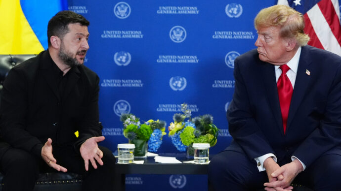 Trump accusa Zelensky: “Non vuole la pace in Ucraina”. Rubio: “Discussioni in corso su vertice del presidente Usa con Xi e Putin”