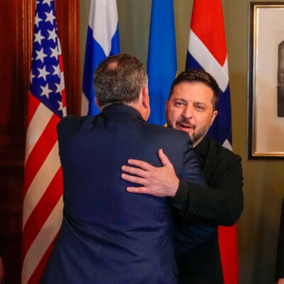 Copertina di Ucraina, Zelensky vede Witkoff a Oslo: “Colloqui costruttivi, abbiamo idee per la pace”. Domani l’inviato di Trump da Putin