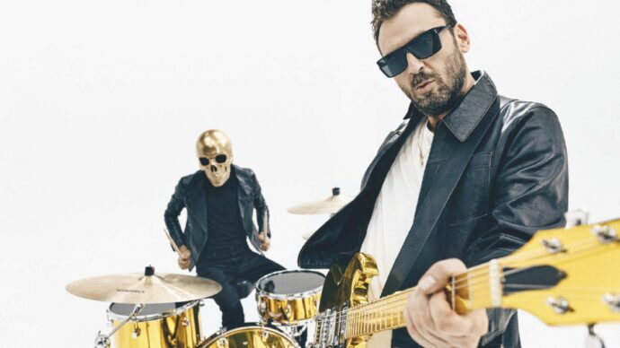 “Amateur”,  è l’album “per cui vale la pena lottare” (in stile Dalla)