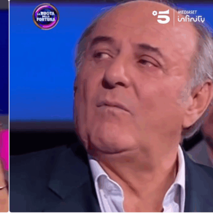 “Devo operarmi, mi hanno trovato una cisti all’interno di una corda vocale”: Nicla Ozenda dei Fortuna Six lascia “La ruota della fortuna”. Gerry Scotti in lacrime: “Non è facile”