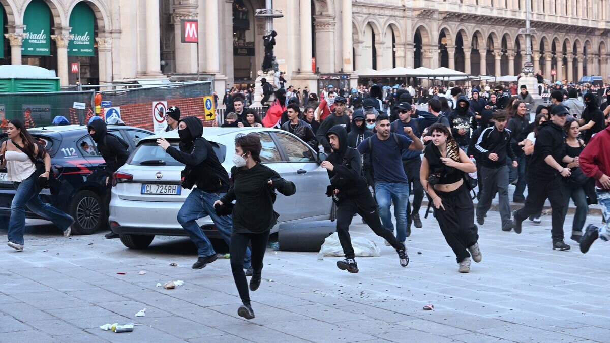 a milano rischio violenze neofasciste piazza unita anche con i neri i collettivi studenteschi contestano gli apolitici di telegram usate chat segrete e messaggi cifrati da Ilfattoquotidiano.it a milano rischio violenze neofasciste piazza unita anche con i neri i collettivi studenteschi contestano gli apolitici di telegram usate chat segrete e messaggi cifrati