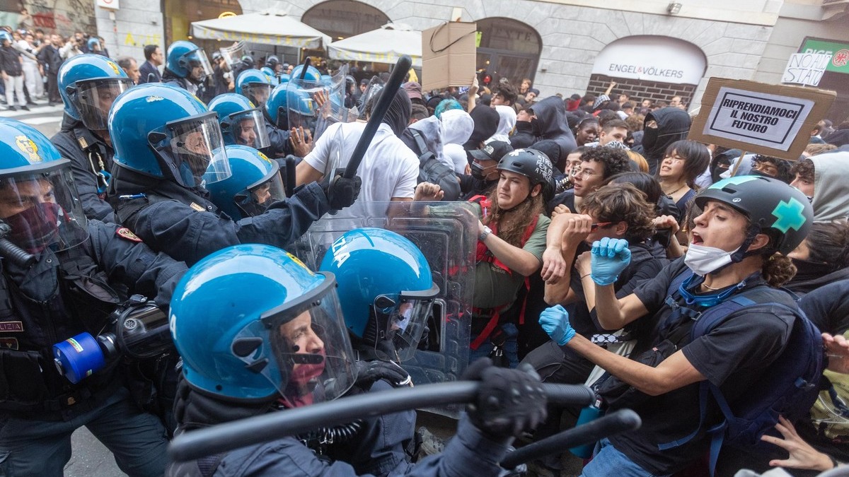 manganelli sul futuro davvero il problema sono i ragazzi che protestano da Ilfattoquotidiano.it manganelli sul futuro davvero il problema sono i ragazzi che protestano