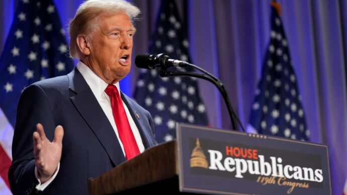 Elezioni di midterm: Trump scivola ancora nei sondaggi e i repubblicani spendono milioni per conquistare Stati un tempo “sicuri”