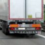 Copertina di Protesta degli autotrasportatori contro il caro carburanti, A1 chiusa al bivio con la A30: code e disagi nel Casertano