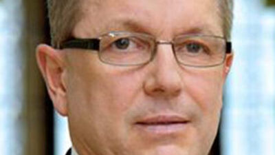 Copertina di Arrestato l’ex ministro dell’economia ungherese Matolcsy: è accusato di corruzione e malversazione per oltre 550 miliardi di euro