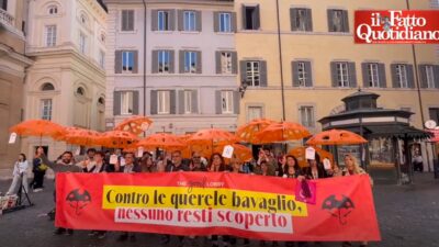 Copertina di “La legge del governo contro le azioni temerarie non protegge quasi nessuno, va cambiata”: il flash-mob di Case Italia con gli ombrelli bucati