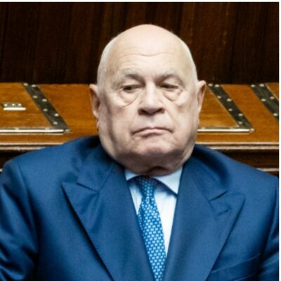 Copertina di Nordio: “Massicci arresti di minori, valutiamo di allargare le carceri giovanili”. Conte: “Parole non da politico, vada a casa”
