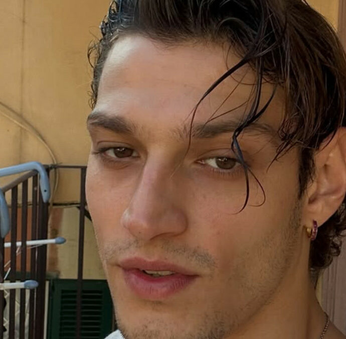 “Il mio amore con Andrea Delogu? Anche se non stiamo più insieme ci sono talmente legato che, se mi chiamasse ora, prenderei il primo treno per raggiungerla”: parla Luigi Bruno