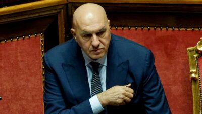 Copertina di Scontri a Milano, gli 007 italiani: nessuna evidenza  di una regia russa