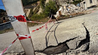 Copertina di “Camorra e ‘ndrangheta infiltrate nella ricostruzione post terremoto nelle Marche”, 51 indagati e sequestri per 57 milioni
