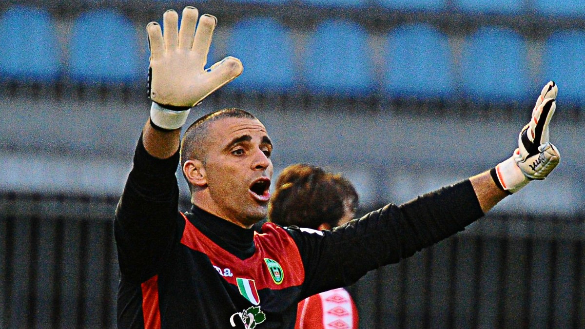 incidente per gianni careri ha perso quattro dita del piede l8217ex portiere devo rimettermi i miei ragazzi mi aspettano da Ilfattoquotidiano.it incidente per gianni careri ha perso quattro dita del piede l8217ex portiere devo rimettermi i miei ragazzi mi aspettano