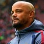 Copertina di Paura per Kompany: l’allenatore del Bayern Monaco collassa in campo e viene trasportato in ospedale in elicottero. Cosa è successo