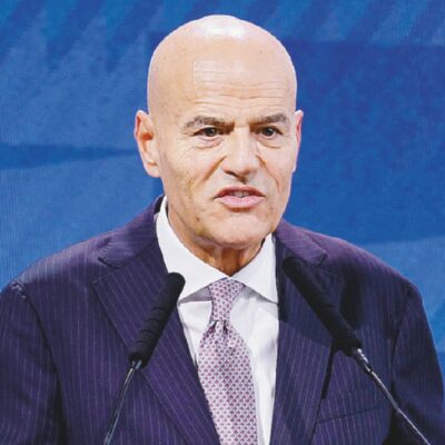 Copertina di I profitti di Eni su del 125% (e il price cap vale spiccioli)