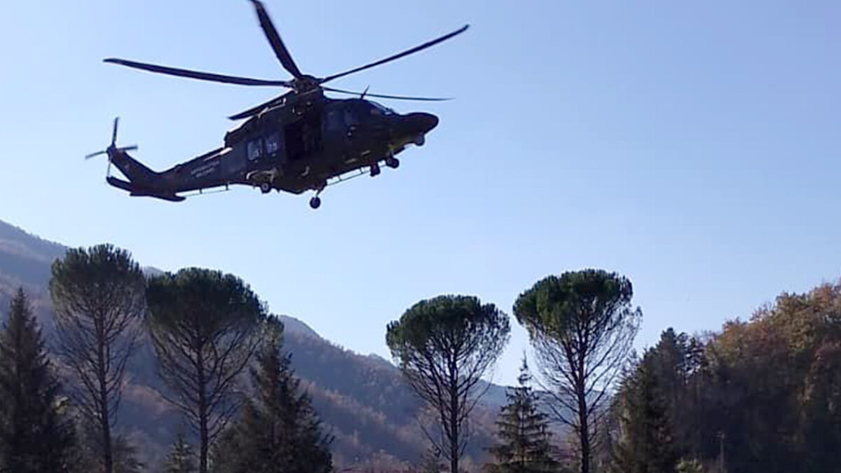 basta con questi rumori elicotteri sull8217alpe di siusi e scatta la protesta di san valentino oltre 3mila firme contro i voli turistici da Ilfattoquotidiano.it basta con questi rumori elicotteri sull8217alpe di siusi e scatta la protesta di san valentino oltre 3mila firme contro i voli turistici