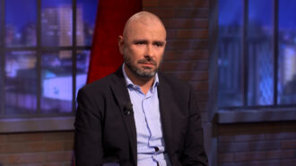 Di Battista sul Nove: "Schlein non è credibile. Il Pd è il partito che ha eroso maggiormente lo Stato sociale"