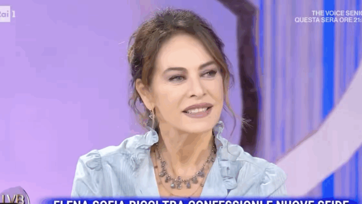 “Non sono single, sono sola. Io ho avuto un lunghissimo matrimonio. Le cose purtroppo possono finire. È stato doloroso però era forse necessario”: così Elena Sofia Ricci