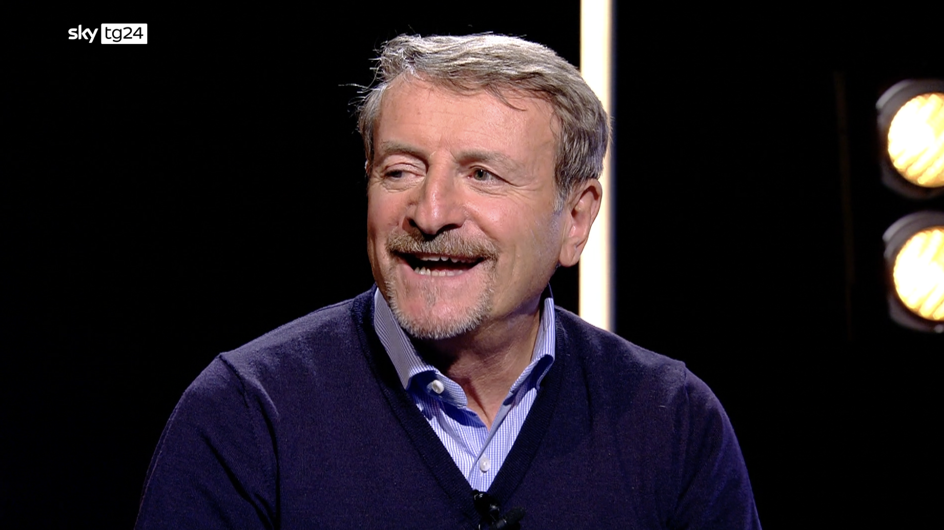 Giacomo Poretti repasa su infancia obrera y sus comienzos en el teatro