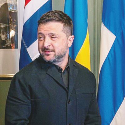 Copertina di Zelensky si arrende: “Pace subito, senza cedere altro”