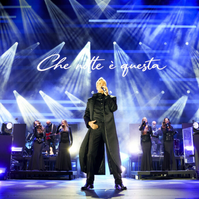 Claudio Baglioni a Roma dopo la polmonite interstiziale acuta: “Il mio non sarà un addio definitivo perché un certo modo di andare non si ferma mai. Dopo 44 anni siamo ancora qua”