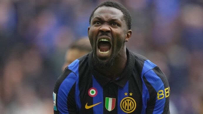 Thuram punge dopo il rigore negato: “Gli arbitri pensano che simulo”. Chivu: “Non voglio vedere chi piange per gli errori arbitrali”
