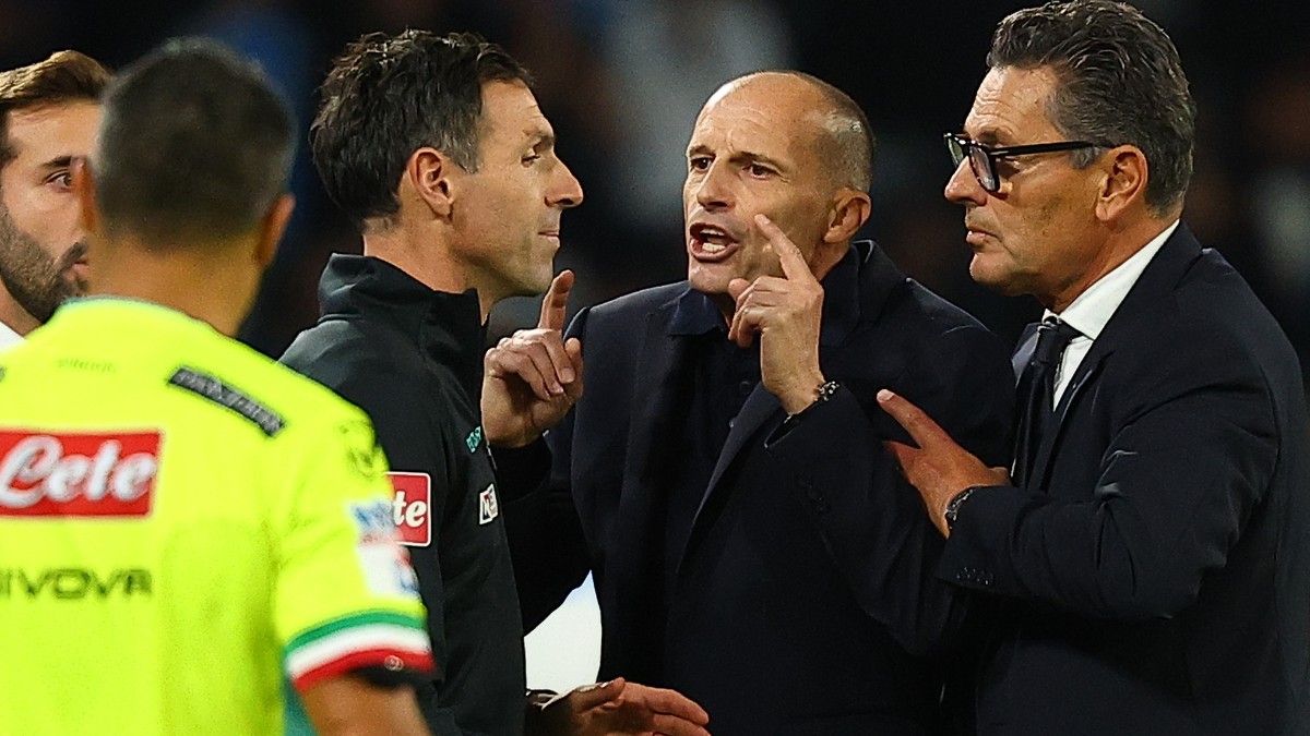 Allegri, expulsado tras el 3-3 entre Napoli y Roma, apuntó contra los favores arbitrales