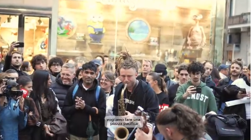 la protesta a bari meloni guardi in faccia gli italiani e ascolti in corteo anche per il sud troppo spesso ignorato da Ilfattoquotidiano.it la protesta a bari meloni guardi in faccia gli italiani e ascolti in corteo anche per il sud troppo spesso ignorato