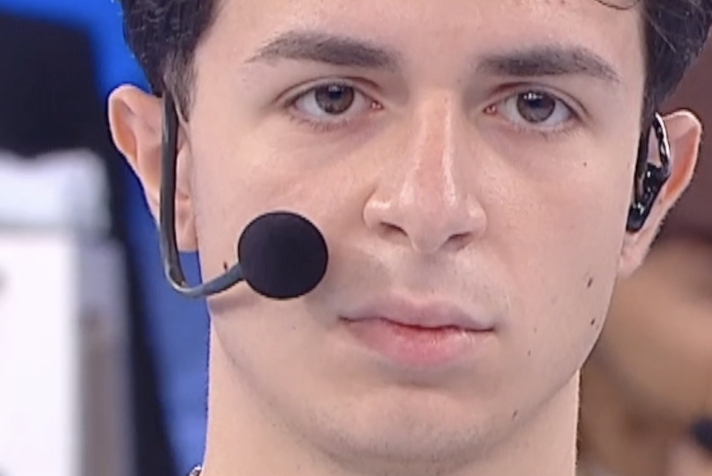 Amici 26: Erness, sospeso por presunto plagio, quedó eliminado por decisión de Samurai Jay