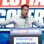 Copertina di Salvini attacca la stampa: “Lasciata al piano di sotto perché non inquini”. L’Ordine dei giornalisti: “Vuole un Congresso come quelli dell’URSS”