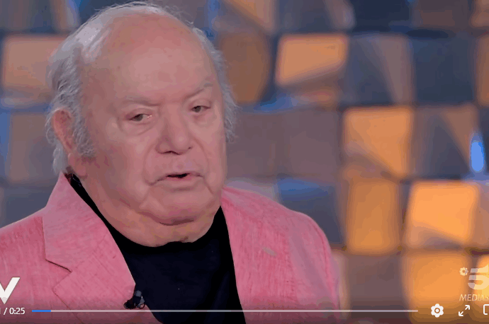 “Non sono felicissimo, non ho mai fatto un bel viaggio, non sono mai stato all’estero. Tante cose non le ho fatte, ma poi in fondo mi dico: ma che mi frega? Mica è necessario farle”: lo sfogo di Lino Banfi